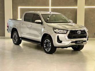 toyota-hilux-srv-cd-4x4-2-8-diesel-automatico-2022