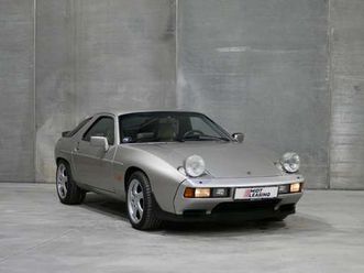 porsche 928 4,7 s aut. 3d