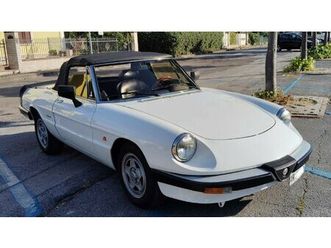 1989 alfa romeo spider (duetto) blanc manuel, 5 vitesses...