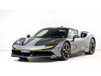 2021 ferrari sf90 stradale gris automatique conduite à ga...