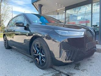 bmw ix m60/all black/22