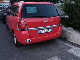 shitet opel zafira 5+2