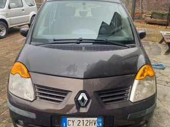 RENAULT MODUS renault-modus-16v-2006-neopatentati