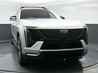 2025 cadillac escalade iq luxury 2