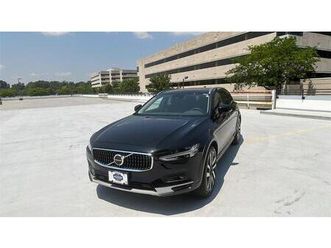 new 2025 volvo v90 cross country b6 plus