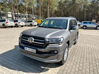 toyota land cruiser 200 trojan vr7 stoof