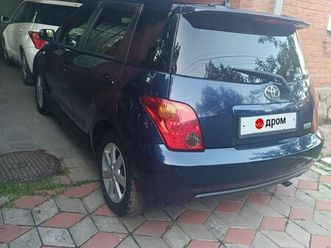 продажа toyota ist, 2004 год в кореновске