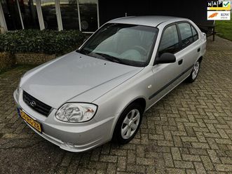 hyundai-accent-1-3i-active-young-airco-elek-r-trek-apk-nap