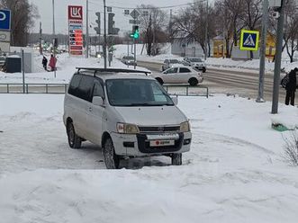 продажа toyota town ace noah, 1998 год в новокузнецке