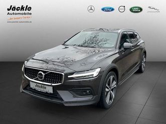 volvo v60 cross country ultimate awd b5, acc, blis