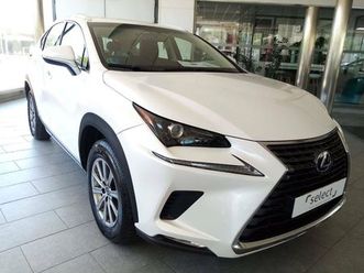 lexus nx 2.5 300h navigation 2wd business