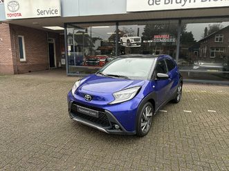 TOYOTA AYGO X 1-0-vvt-i-mt-premium-parkeersensoren-voor-en-achter-stoelverwarming-smartkey-met-start