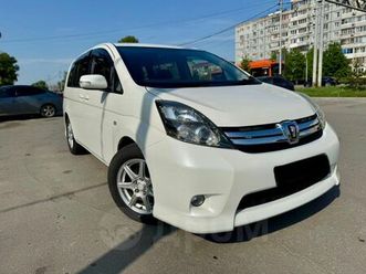 продажа toyota isis, 2012 год в хабаровске