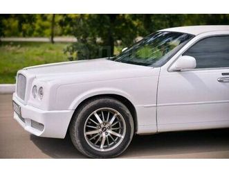 lincoln-town-car-2000