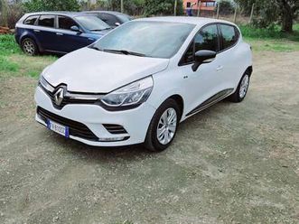 clio-moschino-0-9cc-5p-gpl-90cv