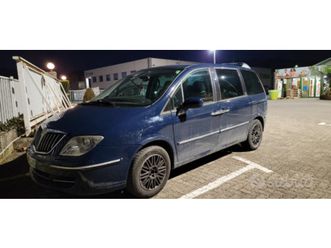 lancia-phedra-2-0-mtj-platino-7-posti