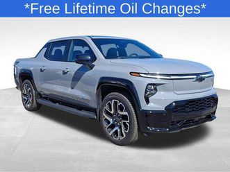 new 2025 chevrolet silverado ev rst