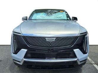 new 2025 cadillac escalade iq luxury 2