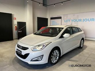 hyundai i40 station wagon 1.7 crdi 136cv style del 2013 usata a modugno