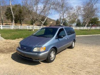 used 2003 toyota sienna xle