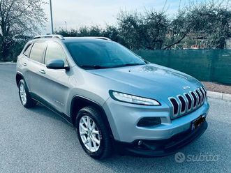 jeep-cherokee-4x4-longitude-2-2-m-jet