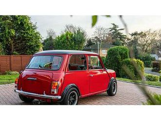1989 austin mini rouge manuel, 4 vitesses conduite à droi...