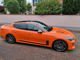 kia stinger 366 ps orange