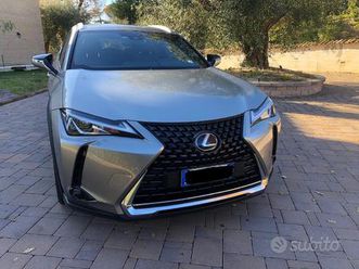 lexus ux - 2019