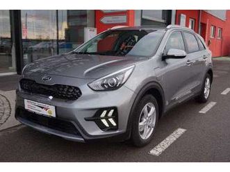 KIA NIRO kia-niro-1-6-gdi-gpf-plug-in-hybrid-phev-silber-dct
