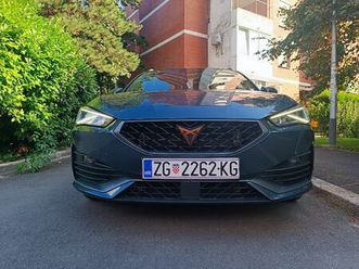 CUPRA LEON cupra-leon-vz-sportstourer-plug-in-hybrid-245-ks-2022-god