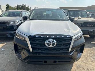 toyota fortuner 2.7l vx 4wd petrol