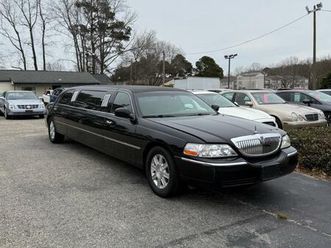 used 2008 lincoln town car executive