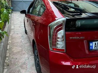 shitet për arsye emigrimi