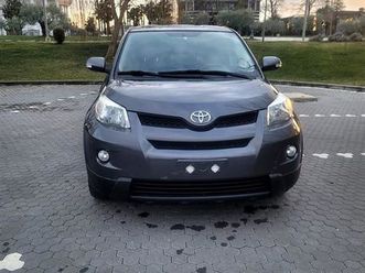 shitet toyota urban cruiser 4 x 4