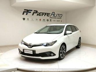 auris-2a-serie-auris-touring-sports-1-4-d-4d-active