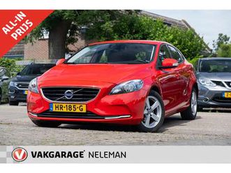 volvo v40 2.0 kinetic business leer airco climate pdc rijklaar bovag garantie