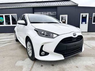 toyota yaris 1.5i vvt-i hybrid e-cvt !! verkocht ! vendu ! sold !!