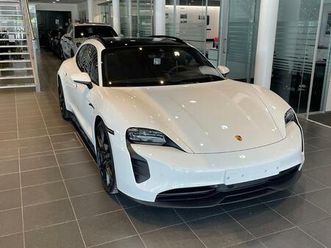 porsche taycan - 2022