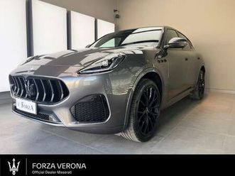 grecale 2.0 mhev gt 300cv auto nerissimo pack