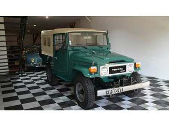 TOYOTA SÉRIE 40 1979-toyota-40-series-vert-fonce-manuel-4-vitesses-condu