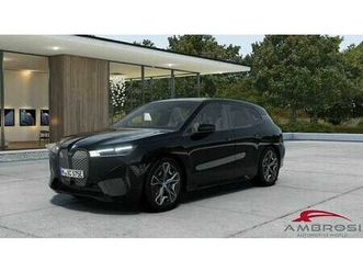bmw ix xdrive40 pacchetto sportivo nuova a viterbo