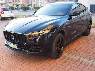 v6 430 cv s awd finanziabile con garanzia