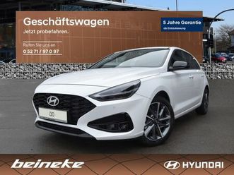 hyundai i30 1.5 t-gdi advantage navi / led / rfk / eph