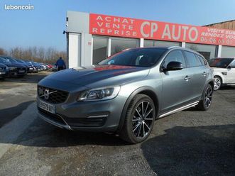 VOLVO V60 CROSS COUNTRY volvo-v60-cross-country-d4-awd-190ch-luxe-geartronic