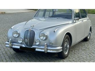 JAGUAR MARK 2 1961-jaguar-mark-2-argent-manuel-4-vitesses-conduite-a-g