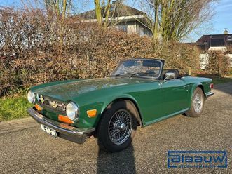 triumph tr6 - soft top