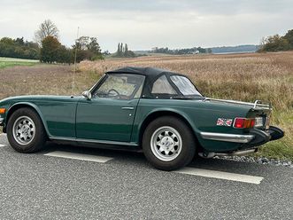 triumph tr6 flot og velkørende med mange nye dele. motor renoveret