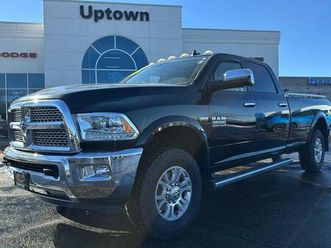 2017-ram-3500-laramie-crew-cab-4x4-8'-box