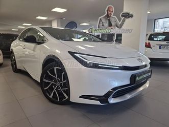 toyota prius 2.0 phv prestige e-cvt plug-in hybrid