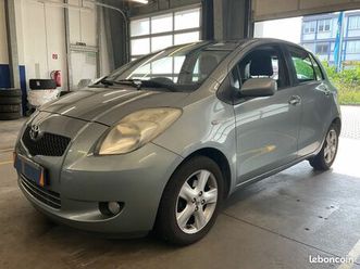 toyota-yaris-1-3-vvti-87cv-1ere-main-boite-automatique